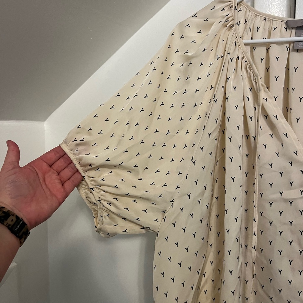 H&M Blouse - Picture 3 of 5